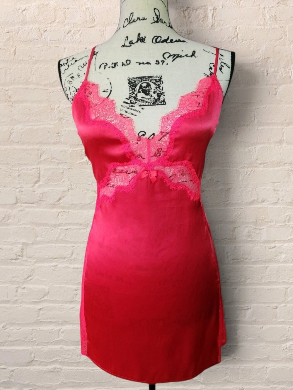 Victoria's Secret Deep Pink Satin Chemise Slip With Lace Detail And Bow Size M